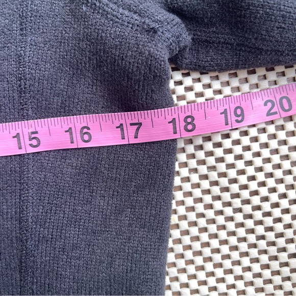 North Face Gray Button Neck Pullover Sweater w/ Pink White Plaid Hood Size Small - Picture 10 of 10